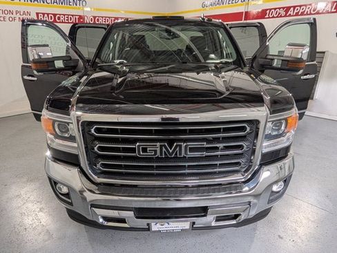 Used 2018 GMC Sierra 2500 SLT w/ Snow Plow Prep Package image 10