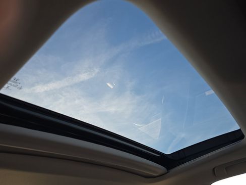 Used 2022 Honda Civic Touring image 15