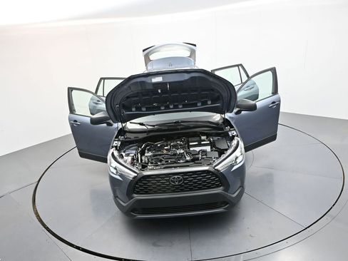 Used 2023 Toyota Corolla Cross L FWD image 33