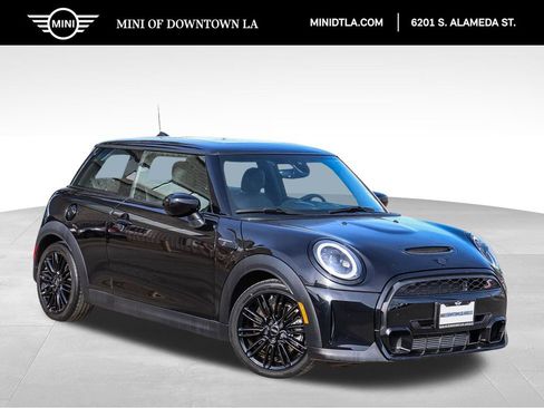 Used 2022 MINI Cooper S image 1