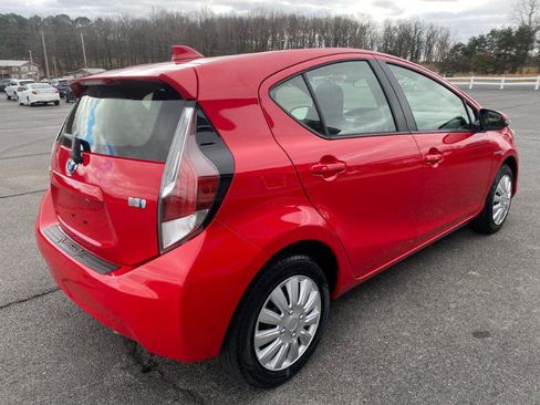 Used 2016 Toyota Prius C One image 6
