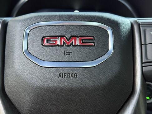 Used 2024 GMC Yukon AT4 w/ AT4 Premium Package image 18