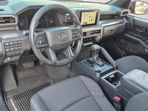 Used 2026 Toyota Tacoma SR5 AWD/4WD image 9
