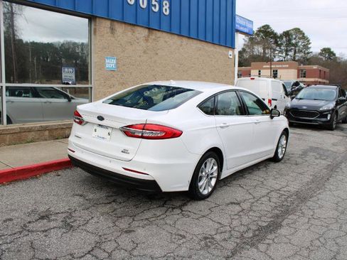 Used 2020 Ford Fusion SE image 4