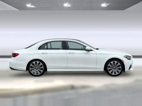 Used 2022 Mercedes-Benz E 350 Sedan image 8