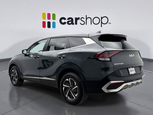 Used 2023 Kia Sportage LX image 3