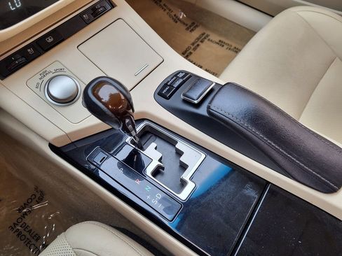 Used 2013 Lexus ES 350 w/ Luxury Pkg image 12