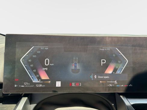 Used 2025 BMW 530i w/ Premium Package RWD image 25