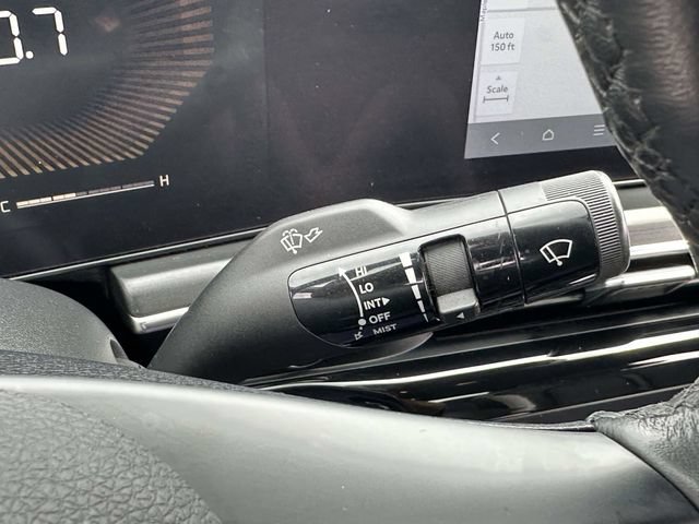 Used 2025 Kia K5 GT-Line AWD/4WD image 12