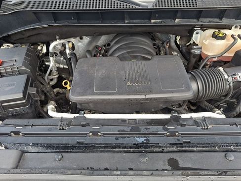 Used 2019 Chevrolet Silverado 1500 High Country w/ Z71 Off-Road Package AWD/4WD image 29