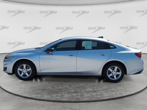 Used 2021 Chevrolet Malibu LS FWD image 4