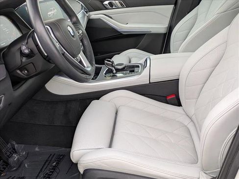 Used 2023 BMW X5 xDrive40i w/ Premium Package image 17