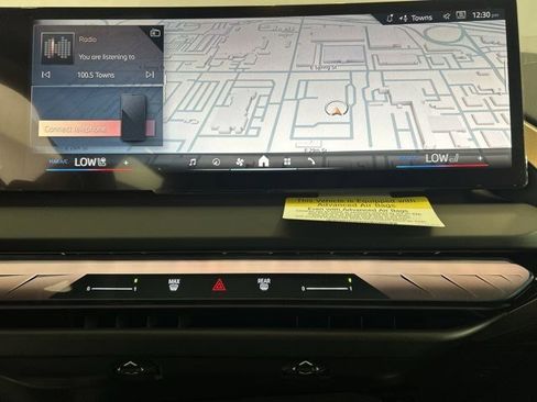 Used 2025 BMW X3 xDrive30i w/ Premium Package image 18