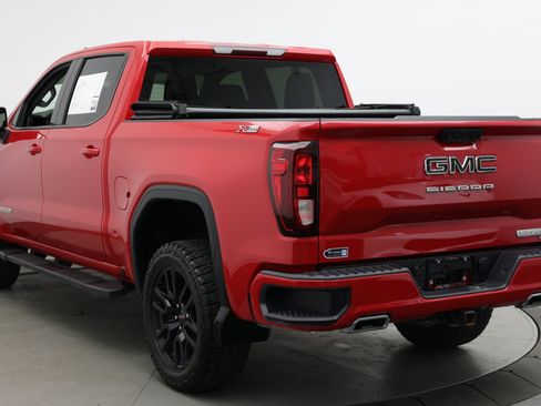 Used 2023 GMC Sierra 1500 Elevation w/ LPO, Elevation Black Package AWD/4WD image 4