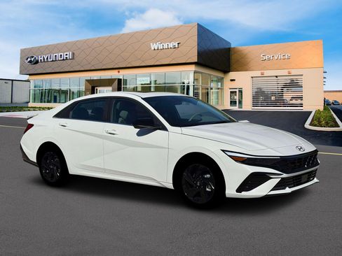 New 2026 Hyundai Elantra SEL Sport Premium FWD image 10