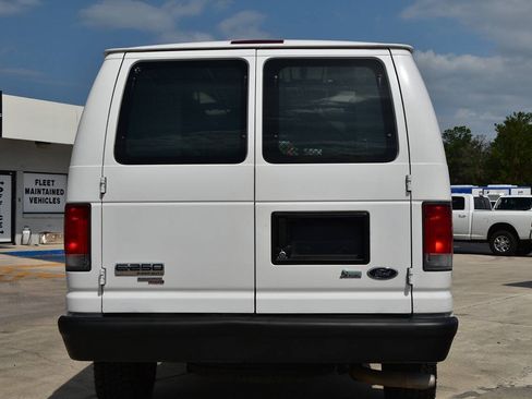 Used 2014 Ford E-250 and Econoline 250 w/ Power Group RWD image 6