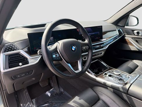 Used 2025 BMW X5 xDrive50e image 27