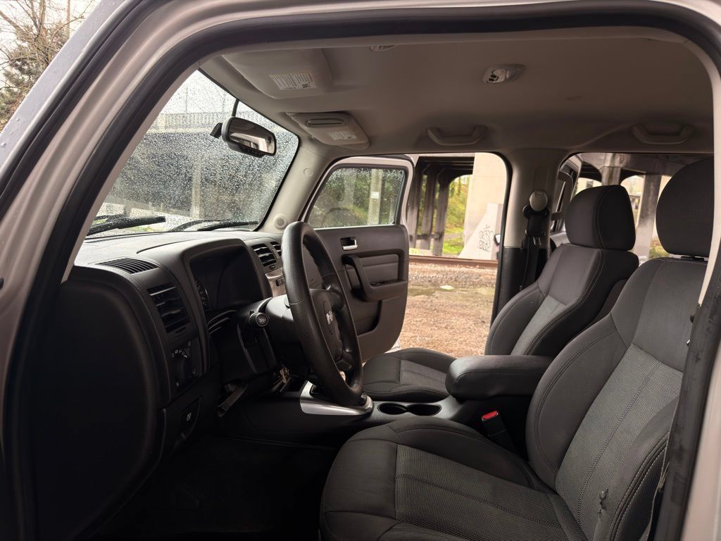 Used 2007 HUMMER H3 AWD/4WD image 22