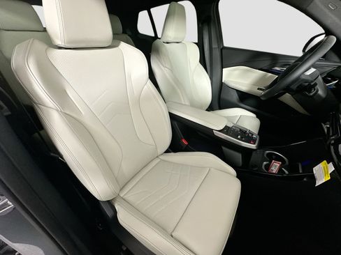New 2026 BMW X2 xDrive28i w/ Technology Package image 27