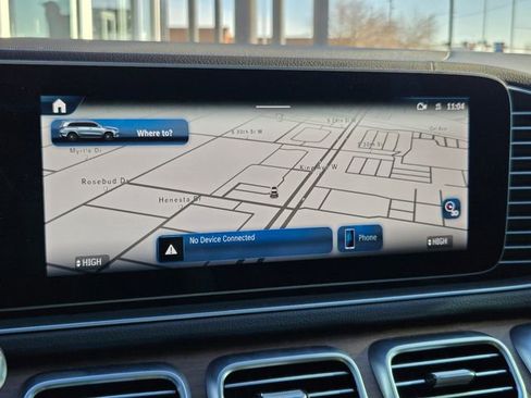 Used 2024 Mercedes-Benz GLS 580 4MATIC image 26