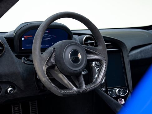 Used 2018 McLaren 720S Performance RWD image 39