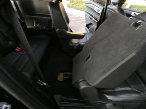 Used 2020 Ford Explorer XLT w/ Equipment Group 202A image 44