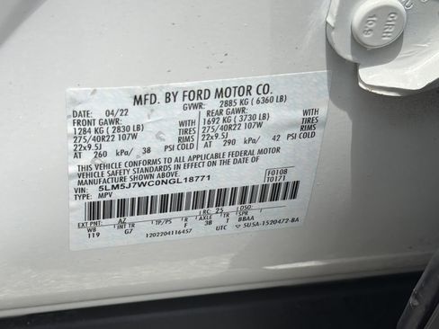 Used 2022 Lincoln Aviator Reserve w/ Equipment Group 201A RWD image 37