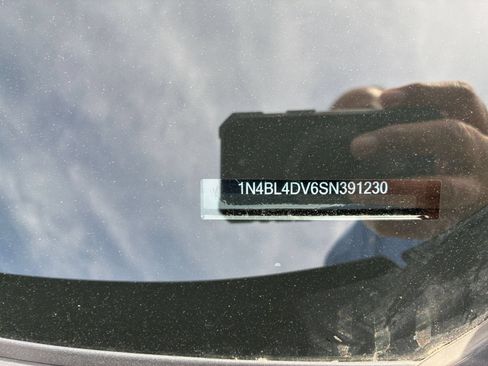 Used 2025 Nissan Altima 2.5 SV FWD image 25