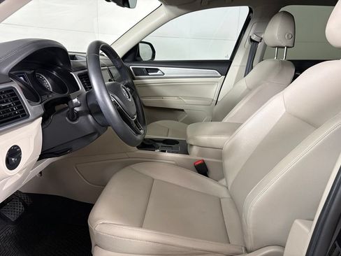 Used 2019 Volkswagen Atlas SE FWD image 24