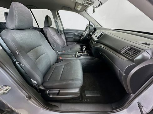 Used 2019 Honda Ridgeline Sport image 6