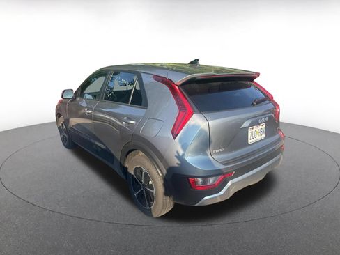Used 2026 Kia Niro LX FWD image 4