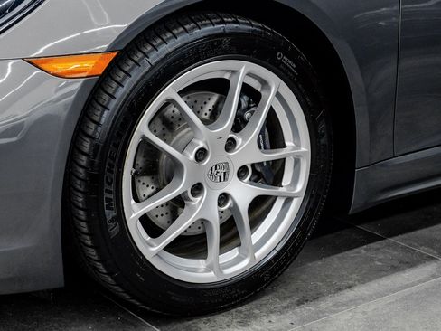 Used 2022 Porsche 718 Cayman image 54