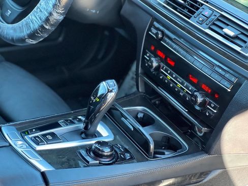 Used 2013 BMW 750Li 750Li 4dr Sedan image 31