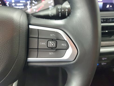 Used 2022 Jeep Compass Latitude image 22