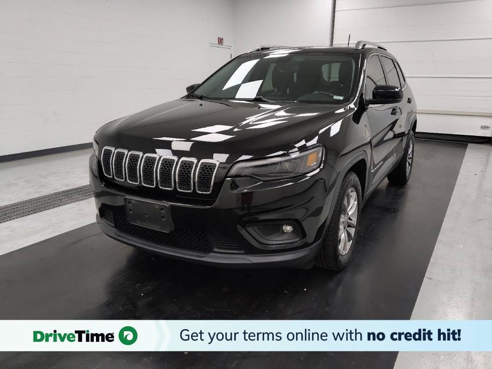 Used 2019 Jeep Cherokee Latitude Plus w/ Comfort/Convenience Group FWD image 1