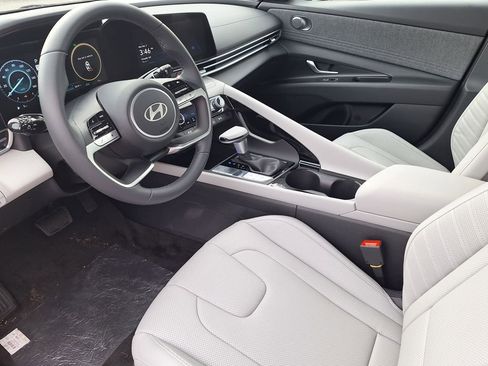 New 2026 Hyundai Elantra Limited image 10