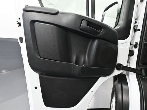 Used 2023 RAM ProMaster 2500 FWD image 16