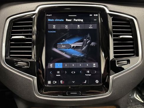 Used 2024 Volvo XC90 B5 Plus image 21