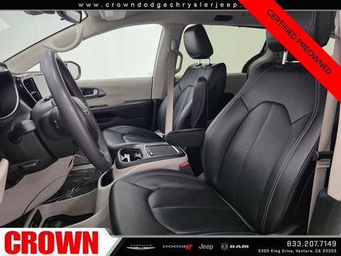 Certified 2024 Chrysler Pacifica Touring-L FWD image 20