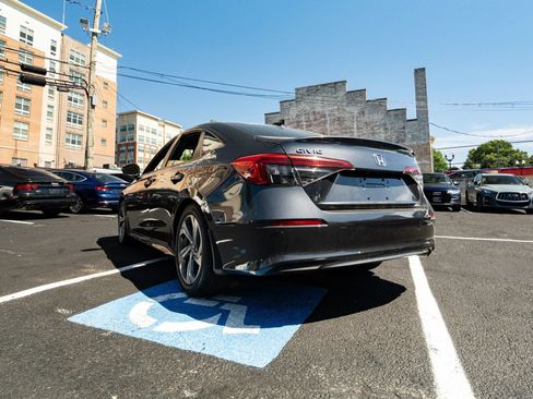 Used 2022 Honda Civic Sport image 5