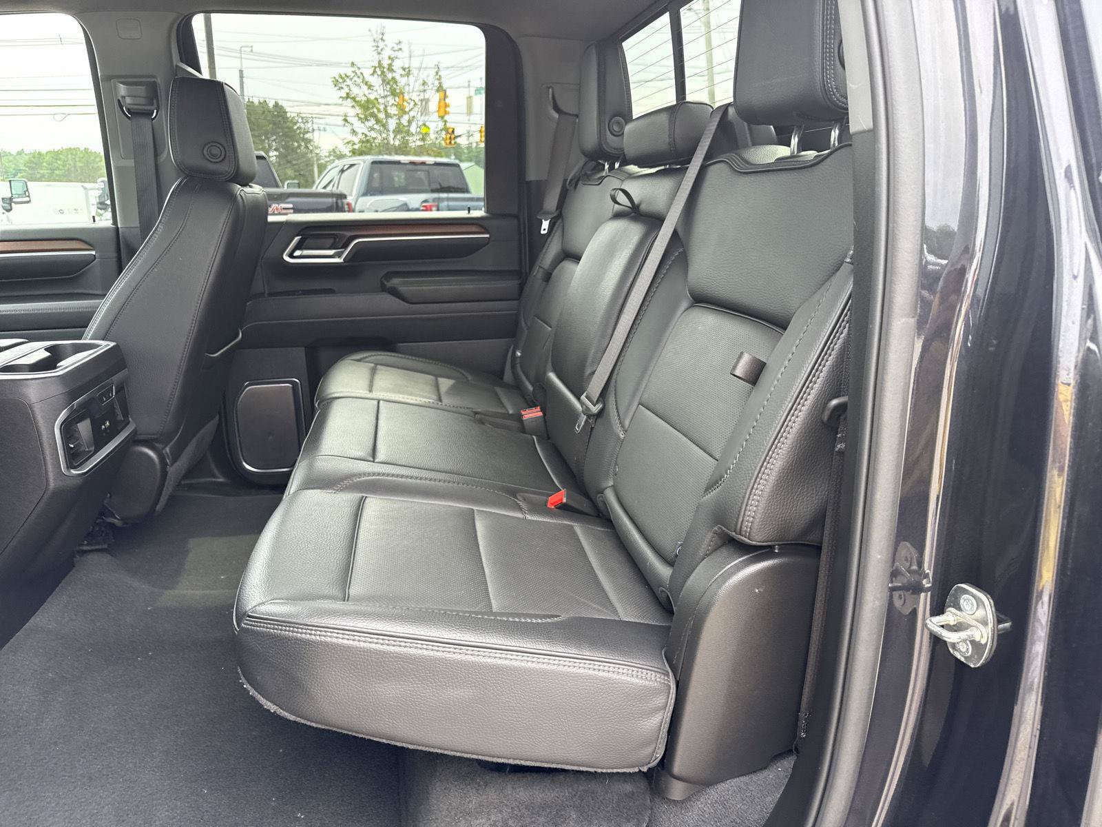 Used 2024 GMC Sierra 2500 Denali w/ Denali Reserve Package AWD/4WD image 14