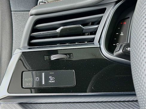 New 2026 Audi Q8 Prestige image 10