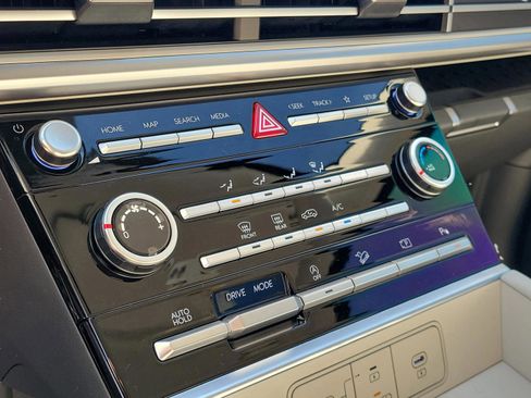 New 2026 Hyundai Santa Fe SE FWD image 22