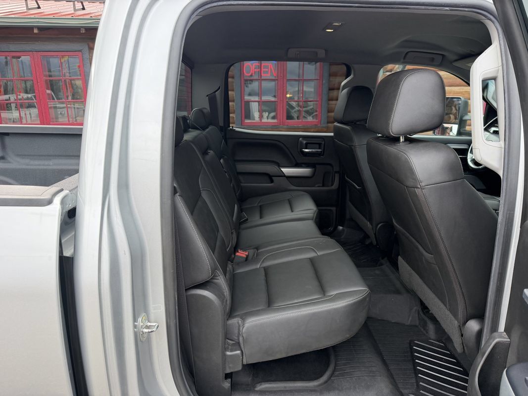 Used 2018 Chevrolet Silverado 3500 LT w/ LT Convenience Package AWD/4WD image 26