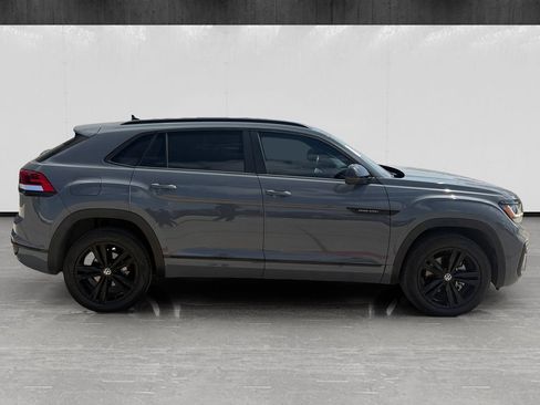 Used 2023 Volkswagen Atlas Cross Sport SEL R-Line AWD/4WD image 6