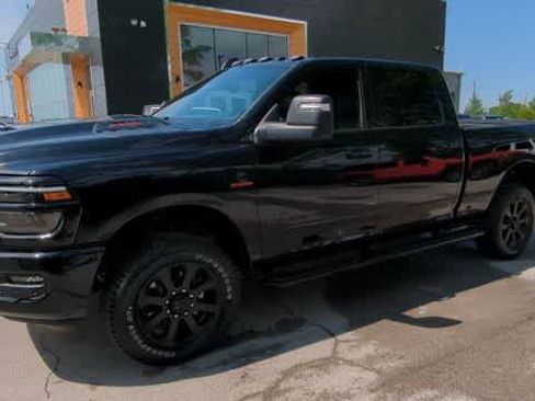 New 2026 RAM 2500 Laramie AWD/4WD image 4