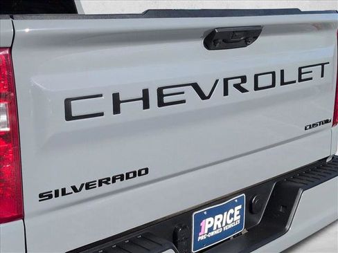 Used 2025 Chevrolet Silverado 1500 Custom w/ LPO, Dark Essentials Package RWD image 30