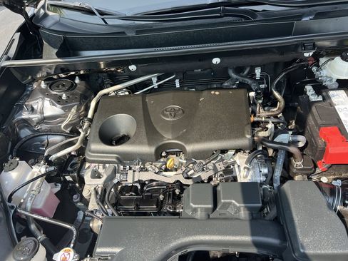 Used 2022 Toyota RAV4 LE FWD image 35