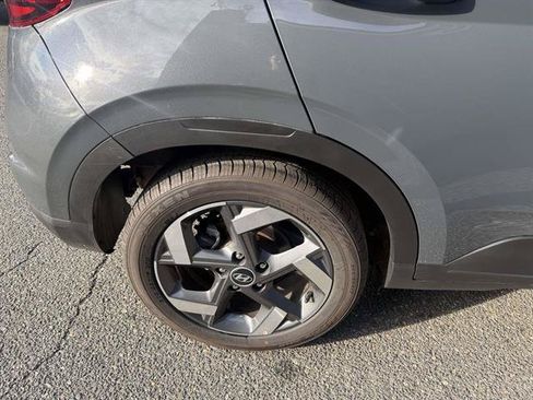 Used 2026 Hyundai Venue SEL FWD image 5