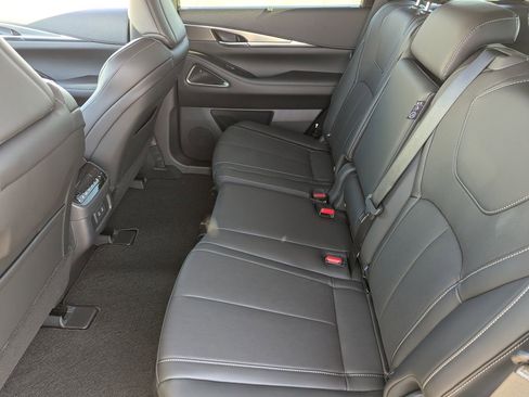 Certified 2026 INFINITI QX60 Luxe w/ Cargo Package image 28